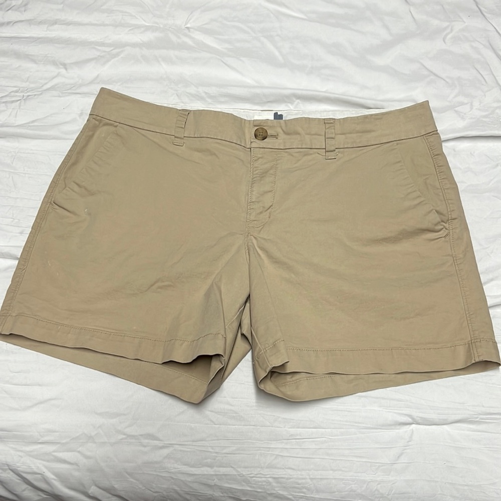 Old navy khaki shorts.